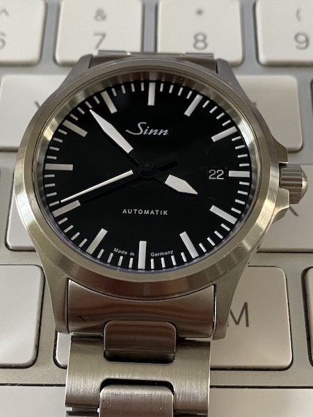 Sinn 556i - Full Review - The Truth About Watches